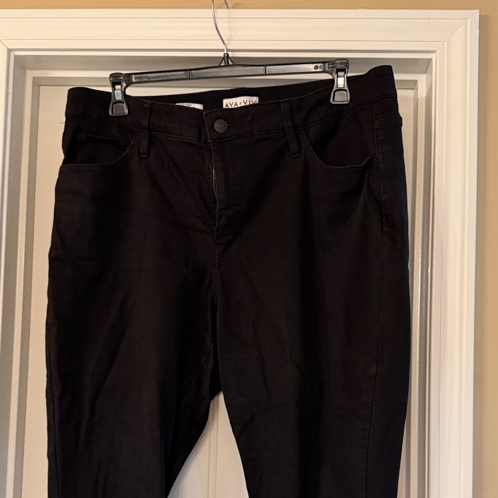 Ava & Viv Women's Classic Black Skinny Jeans